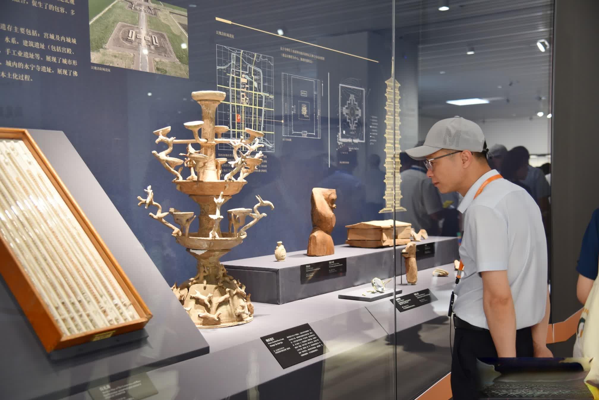 330余件珍贵文物亮相西安，展现丝路申遗十年保护成果
