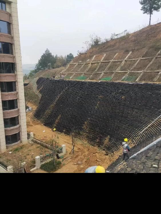 园林绿化养护这样做：修剪、抹芽、除草、抗旱抗涝、施肥五项基本工作详解