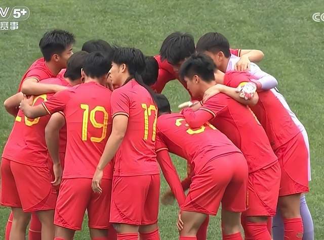 2万球迷狂欢！U22国足绝杀韩国，收获年度首胜