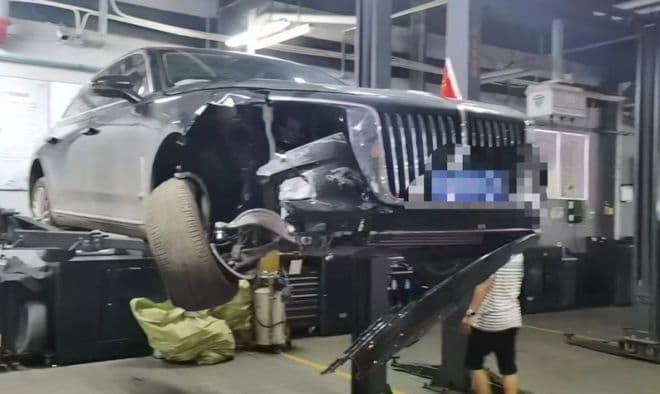 男子买二手车发现是重大事故车，起诉车商“退一赔三”！经调解最终获赔50万