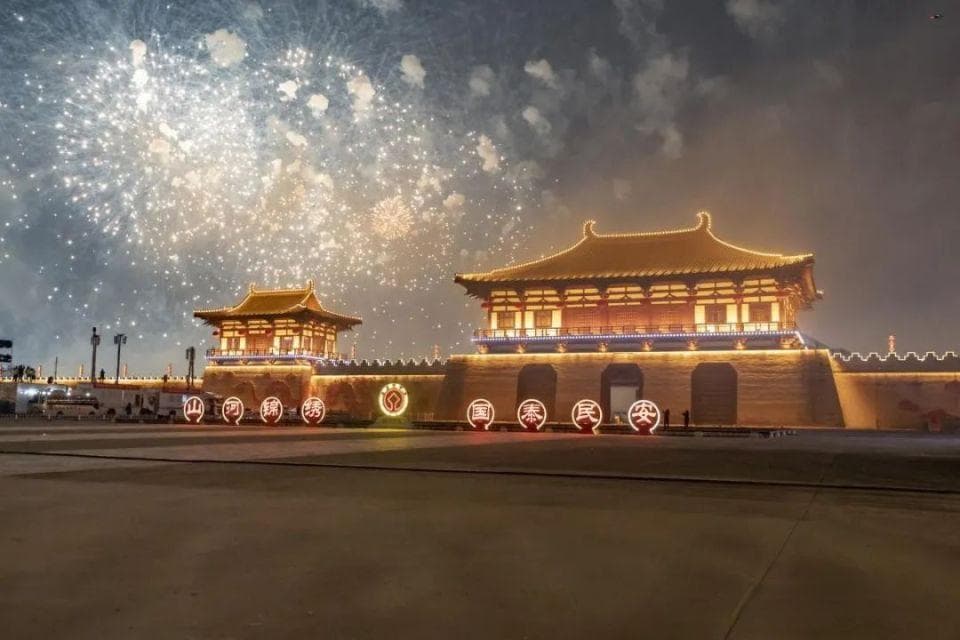西安必去的十大景点，玩转西安，十大景点让你不虚此行！