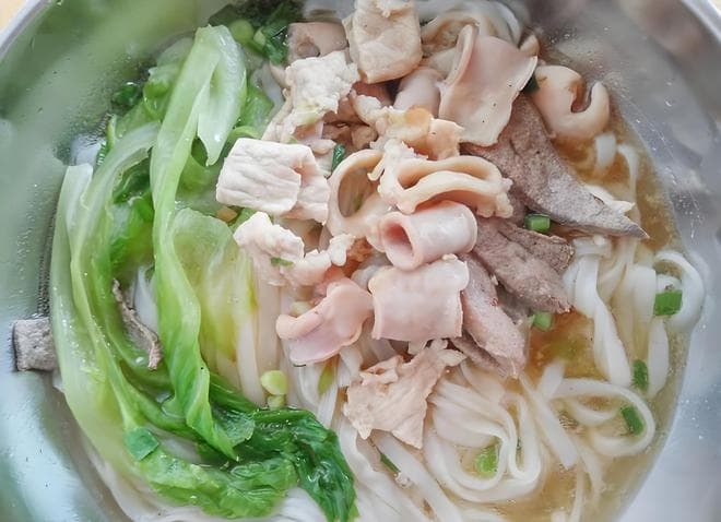 柳州美食辣度挖掘：由不辣至爆辣，体验龙城舌尖上的刺激与享受