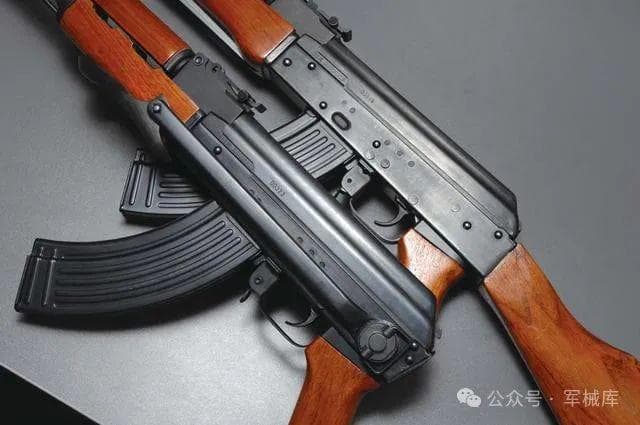 教你区别国产56式步枪和AK-47及衍生型号，下次遇到别搞错了