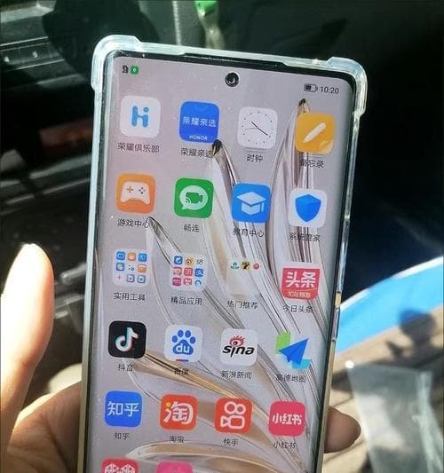 手机曲面屏的优缺点有哪些？如何影响用户体验？