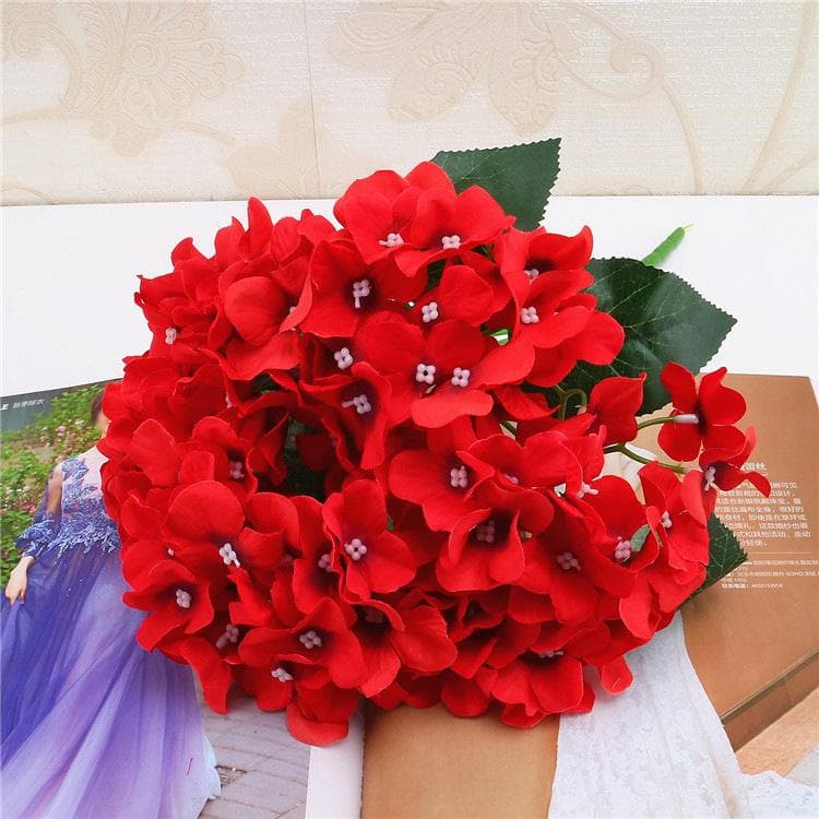 婚礼送花指南：不同花材寓意与搭配建议
