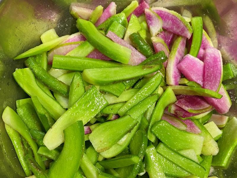 腌萝卜咸菜：简单美味的冬季小菜