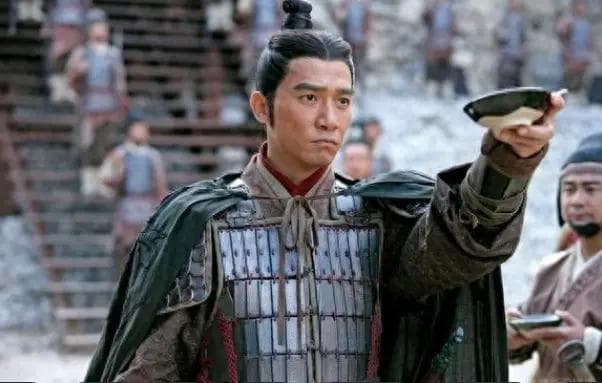 周瑜为何带兵为孙策奔丧？背后有哪些秘密？多年后孙权道出真相