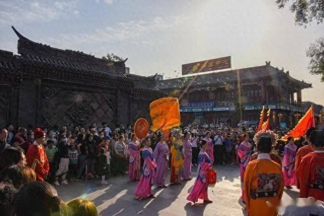苏州旅游：平江路和山塘街，哪个更好玩？