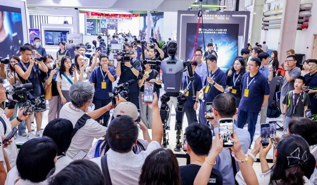 AI机器人产业观察：27款人形机器人亮相，但行业仍需“冷思考”