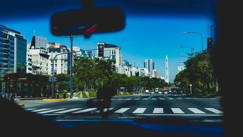 2025 年何时游览布宜诺斯艾利斯最便宜