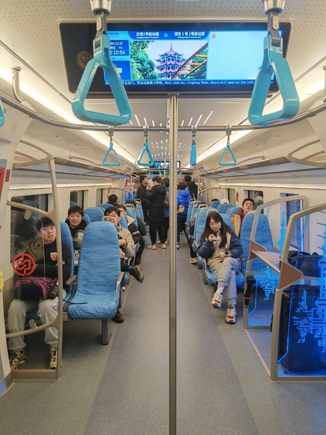 上海市域机场线开通首日：客流近7000人次，常见问题解答来了
