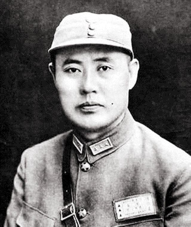 主席称傅作义平津战役中指挥慌乱！名将何以至此？四点原因使然
