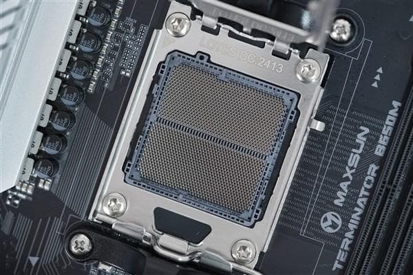 AMD Zen6 锐龙还是 AM5 接口：Intel LGA1851 沉默不语