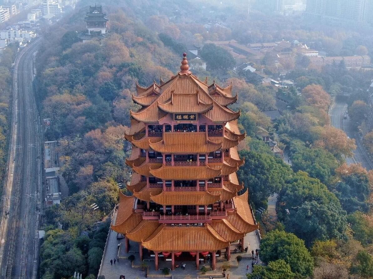 李白、崔颢、毛泽东：三位诗人笔下的黄鹤楼