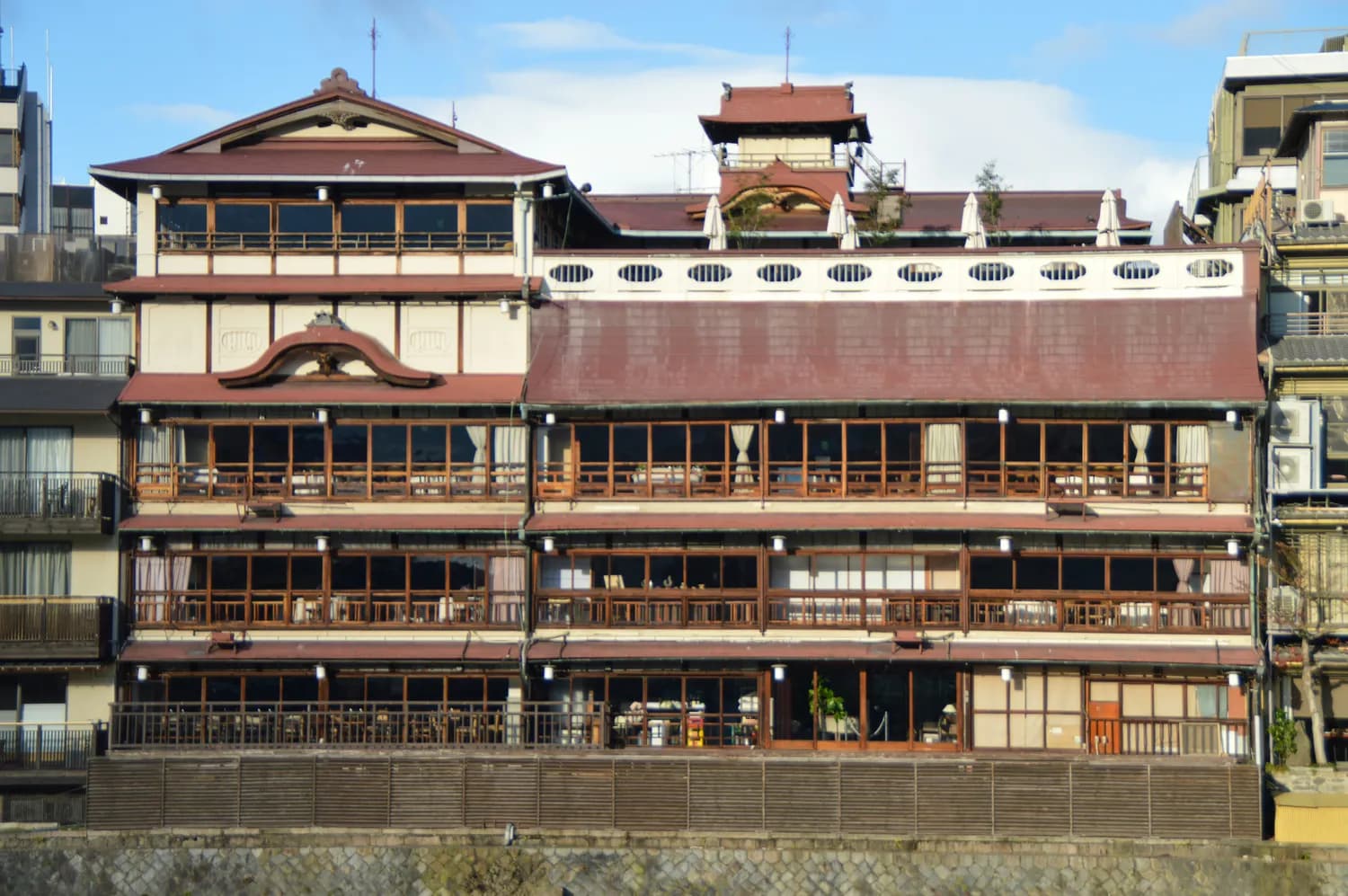 温州必吃早餐｜40年老店三姐妹炊饭：一碗炊饭里的温州味道