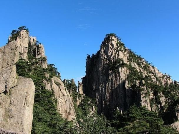 铠甲勇士背后的文化意义与象征