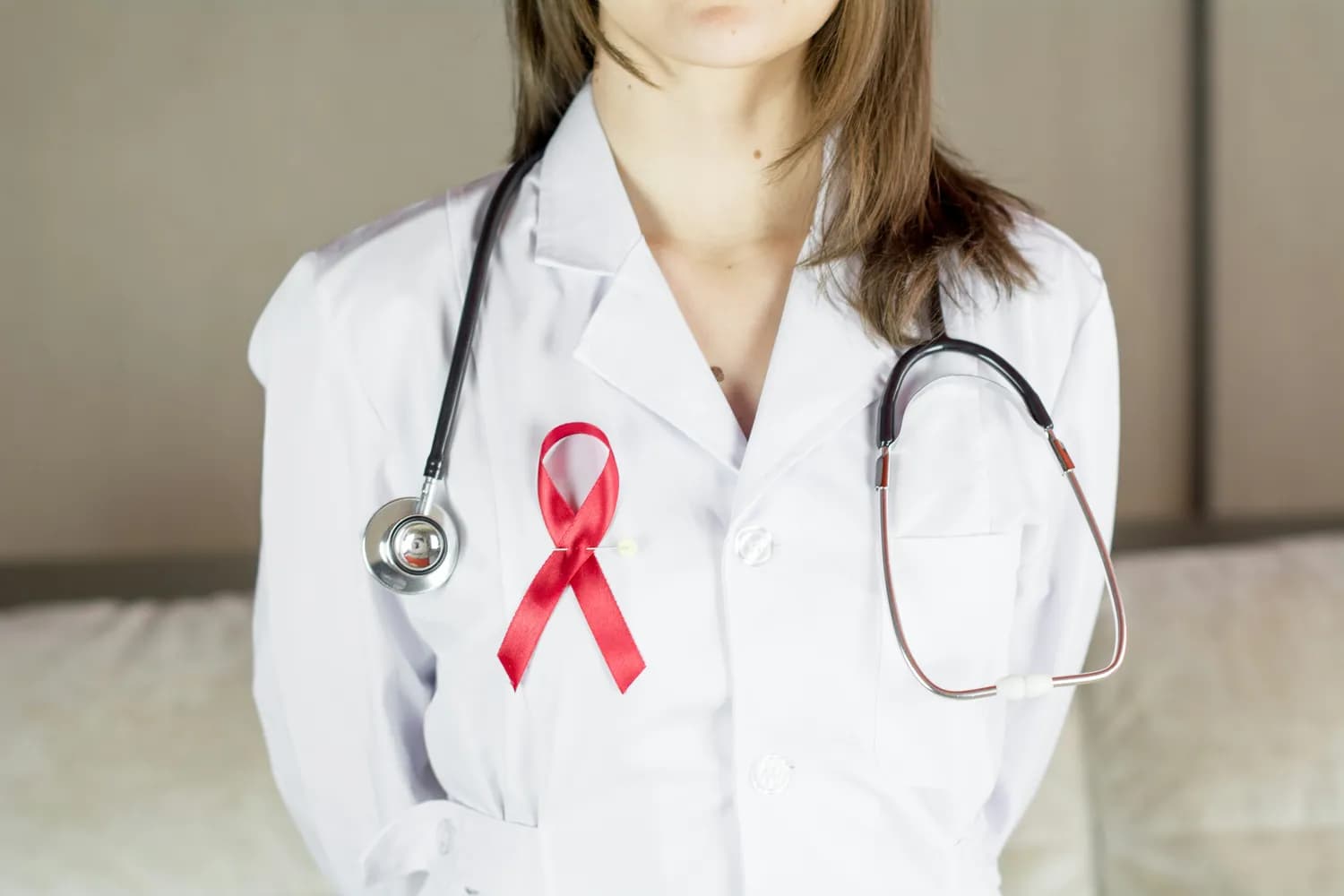 世界艾滋病日前夕：如何识别HIV早期症状？