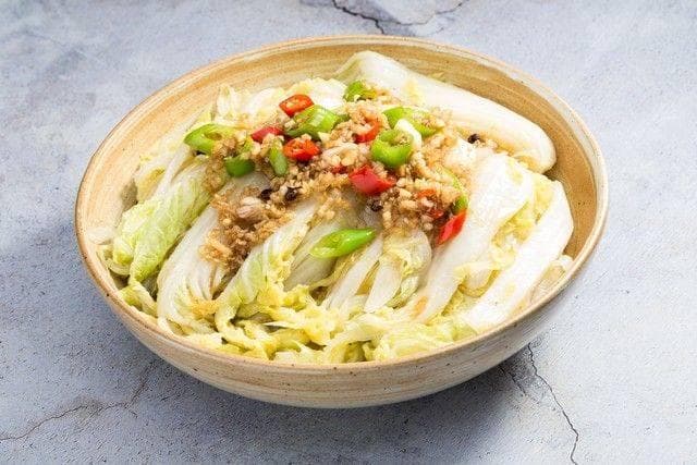 张红甫教你做清爽可口：凉拌娃娃菜的制作技巧