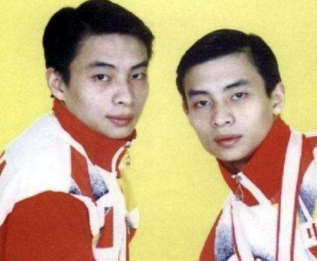 双胞胎体操冠军退役后经商，现身家过亿，虽无子嗣但荣耀仍然延续