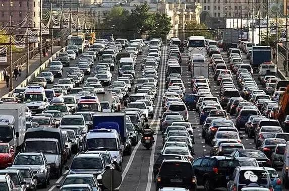 高速公路上如何跟车? 听老司机讲述最实用技巧！