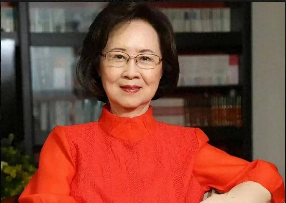赵薇周杰发文悼念琼瑶：从昔日荧幕偶像到如今的各自天涯