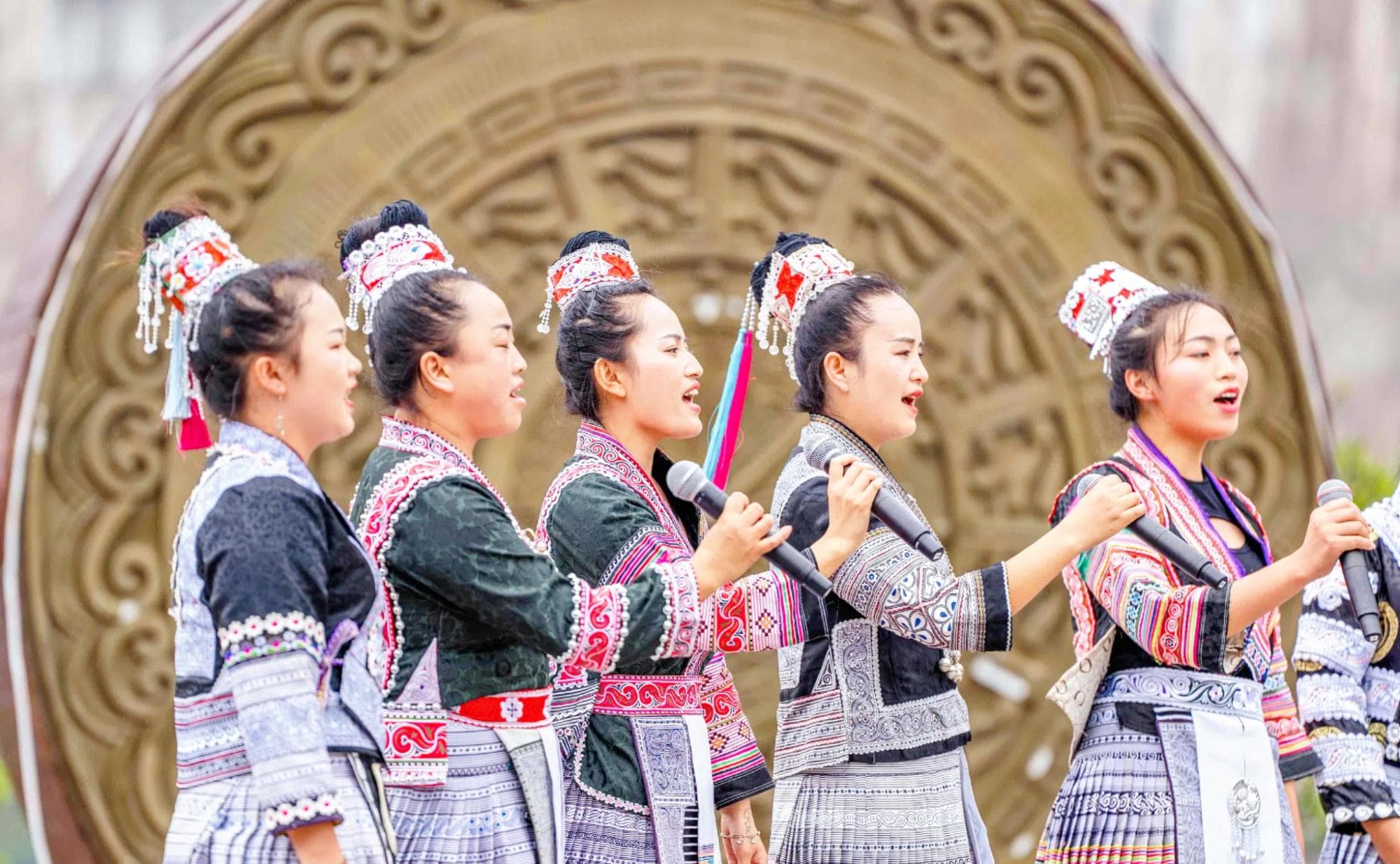 多彩民俗迎端午  家国情怀共传承