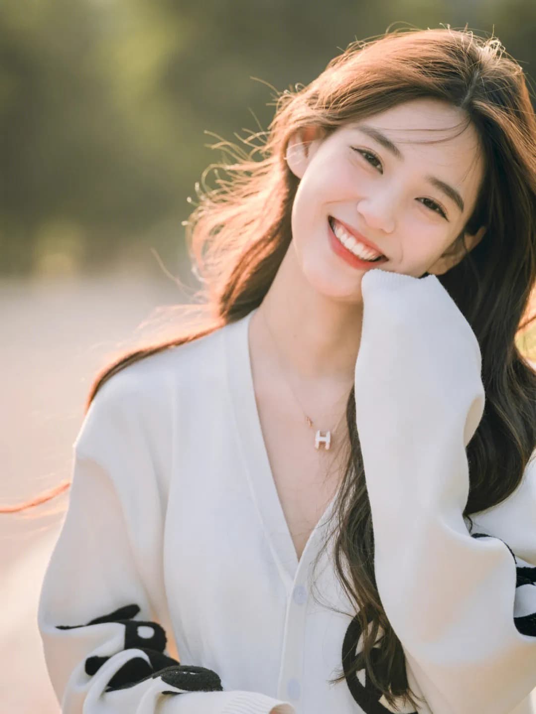 敏感肌肤如何选择美白补水的湿敷水？