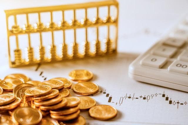 黄金价格与全球经济指标有何关联？这些关联如何进行分析和了解？