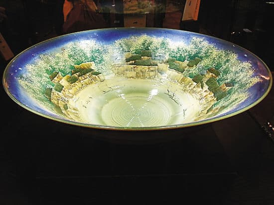 收藏现代瓷器可从中青年大师作品入手