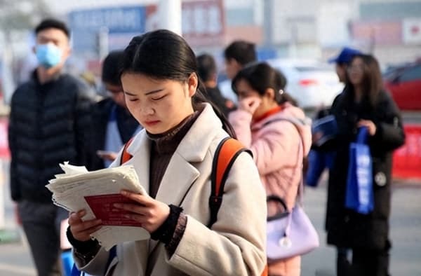 公务员和事业单位工资普调？6类人员工资上调5~15%，其中有你吗？