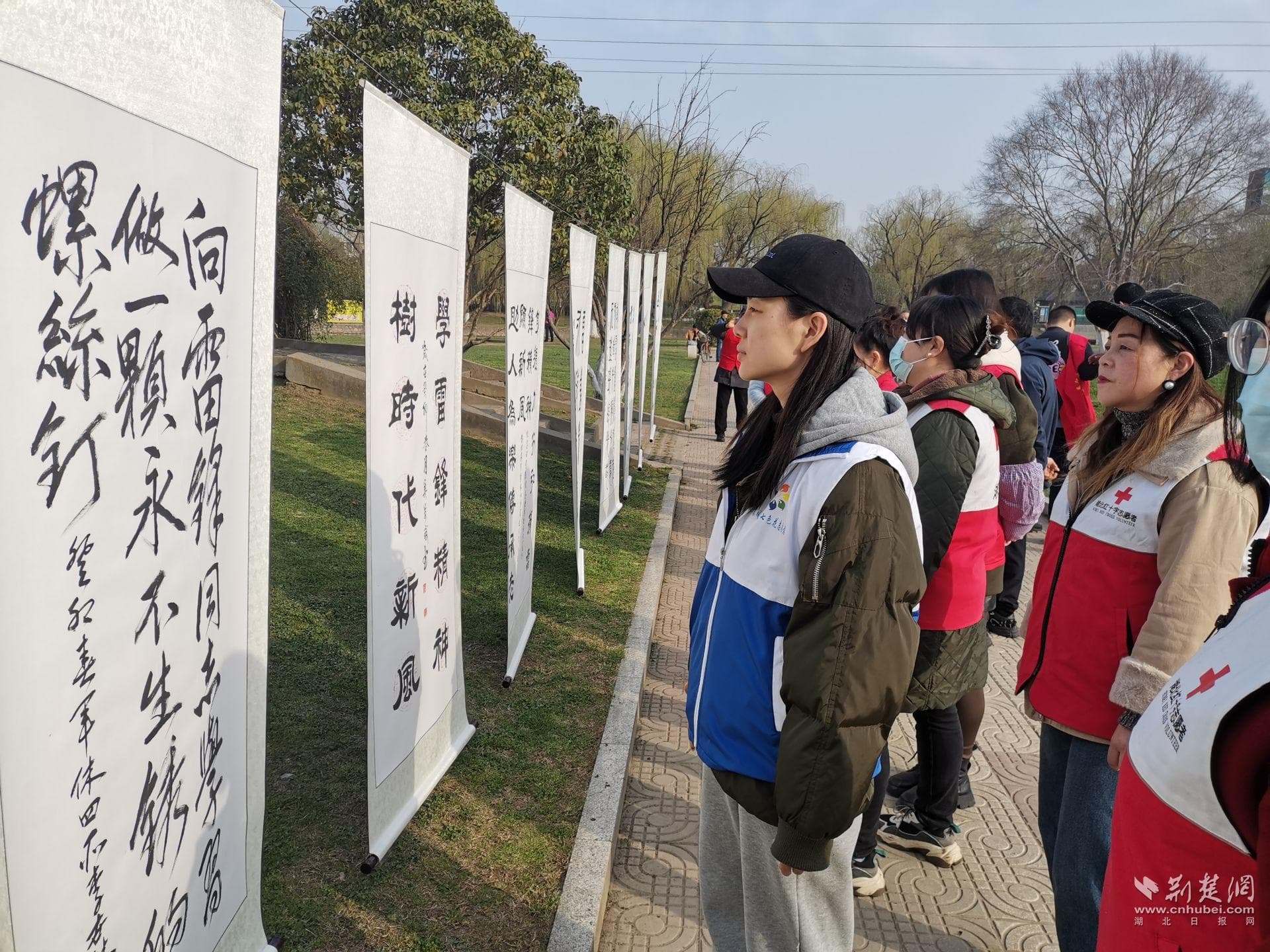 襄阳老兵：传承雷锋精神  讲好雷锋故事
