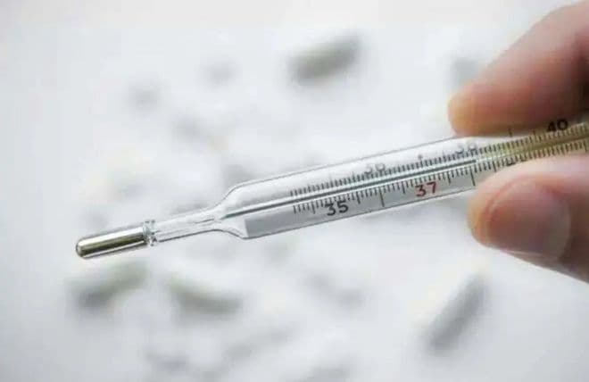 3岁女孩误吞水银，奶奶的"土方法"竟然是正确的