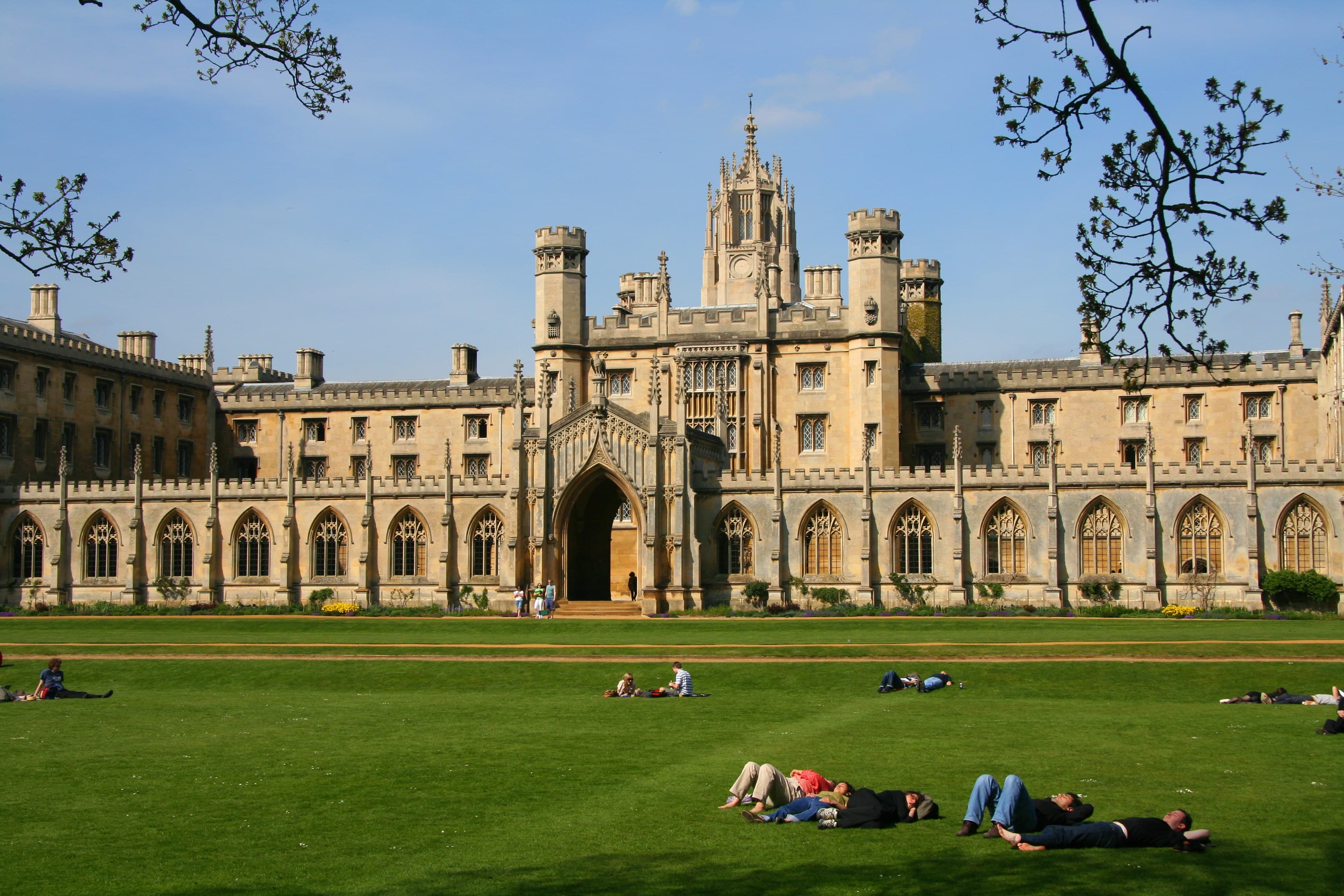 一等学位、二等学位、三等学位？英国学位如何划分？