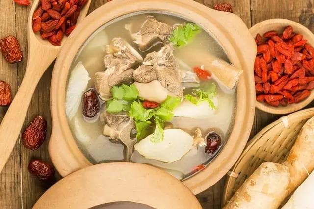 中老年人冬季进补，这3种汤才是真正的“黄金汤”