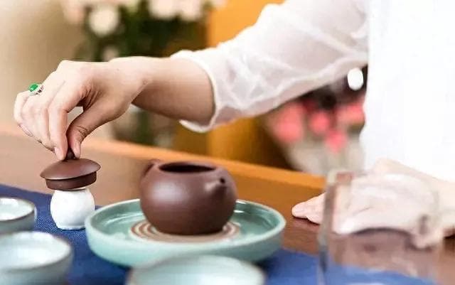 茶礼仪有哪些？16个细节，读懂中国茶礼仪