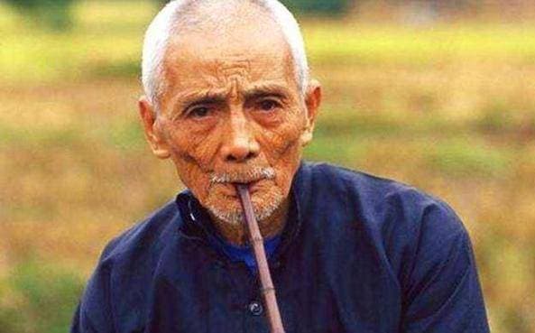 老婆去世后，男人会伤心多久？四个50岁男人的心里话