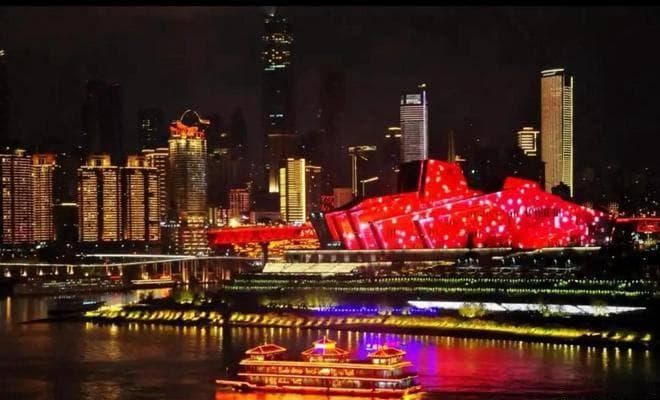 如何看待重庆、成都、西安这3座城市？2035年的城市定位是什么？