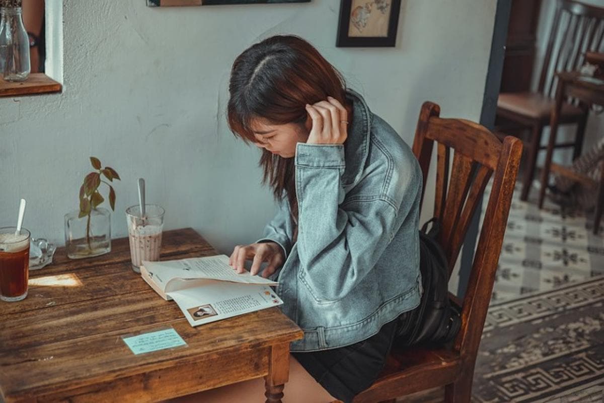 已读不回是什麼意思？解讀關係中的訊息與心理