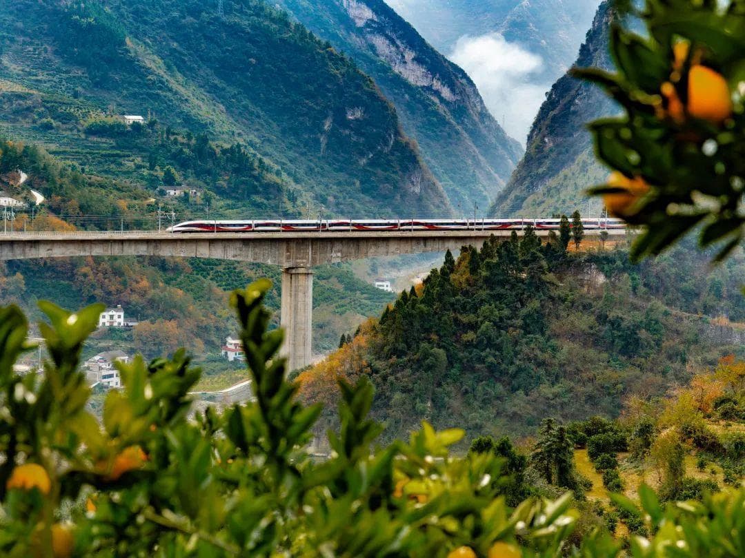 这么方便，这么美，乘着动车游湖北 | 第一弹，最南方的北山，最北方的南山！