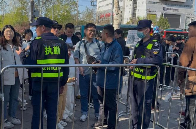 大客流下的秩序之美：趵突泉景区管理背后的"绣花"功夫