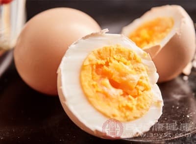 厨房的常见食材被很多人小瞧了 鸡蛋的营养价值不止补蛋白质
