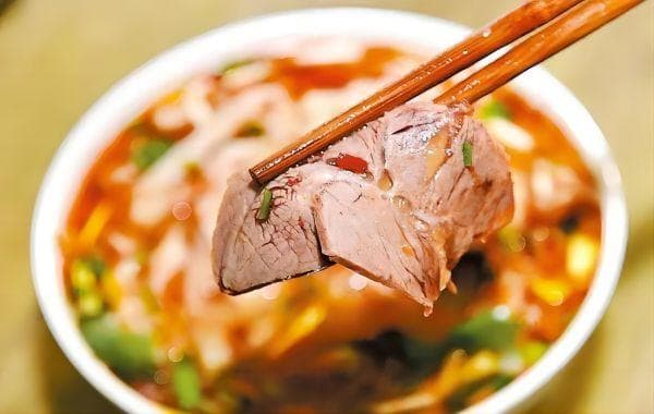 洛阳牛肉汤：传统名吃制作详解
