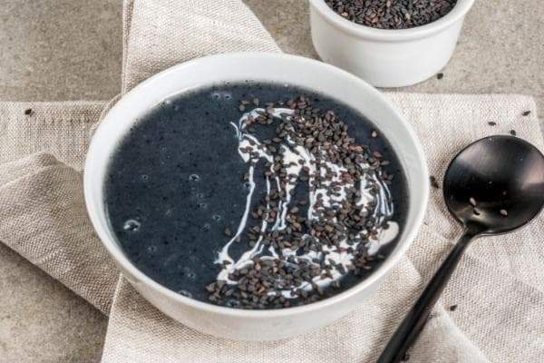 黑芝麻丸小孩子能吃吗 几岁的小孩可以吃