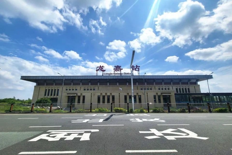 出了火车站就是航站楼？旅客：不仅方便还贴心！