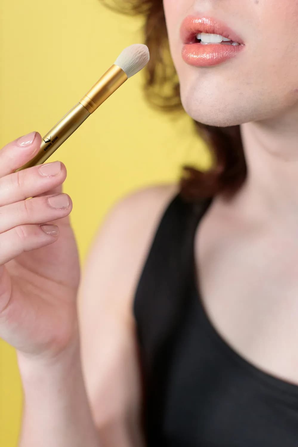 赵本山春晚背后的家庭风波：儿子赵一楠的争议行为引发公众热议