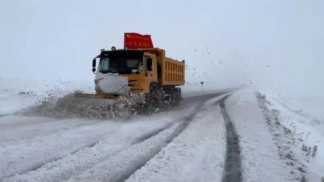 呼伦贝尔市交通运输局全力应对2024年入秋首场降雪