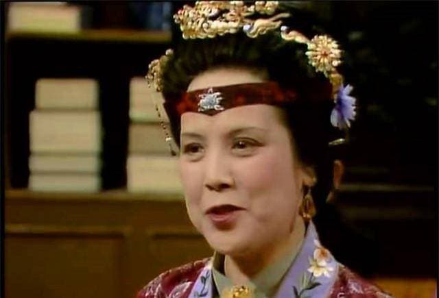 邢夫人：贾府里的“尴尬一姐”