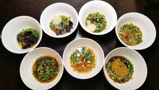 面条汤料配方大全：7种简单美味的汤底制作方法