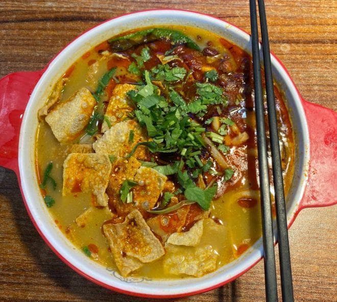 广西八大著名小吃大盘点：从螺蛳粉到五色糯米饭，总有一款让你欲罢不能