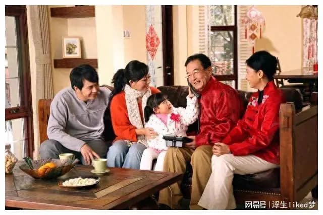 亲家见面三不说，越沉默，越显智慧与风度！